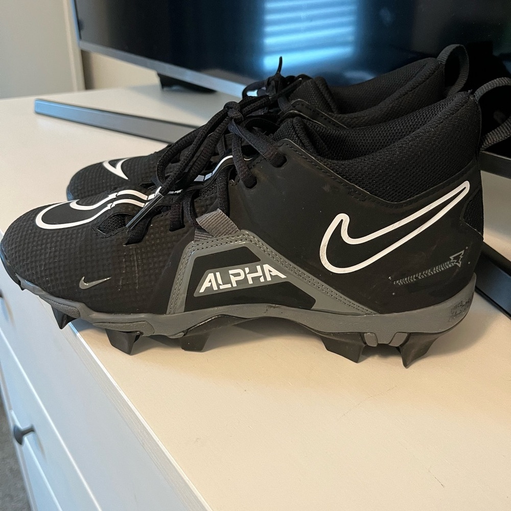 Nike Alpha Menace 3 Shark Men's Football Cleat